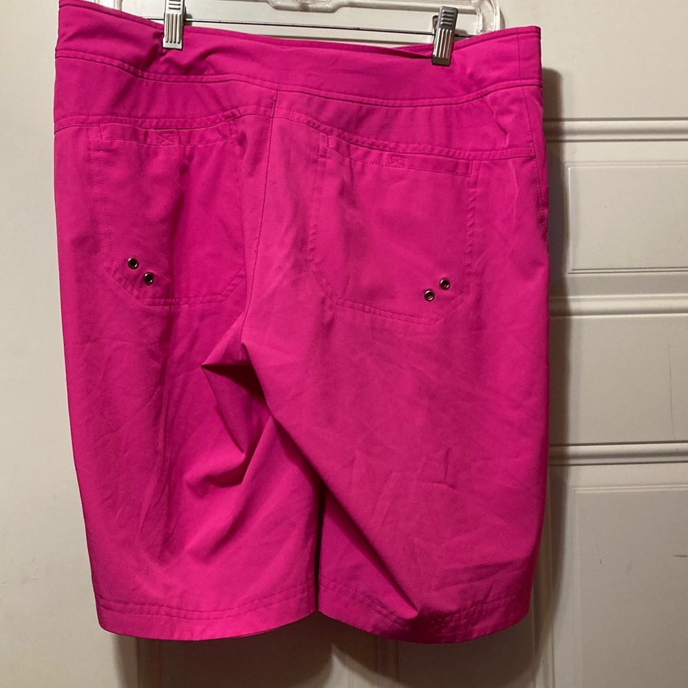 Free‎ Country Shorts M